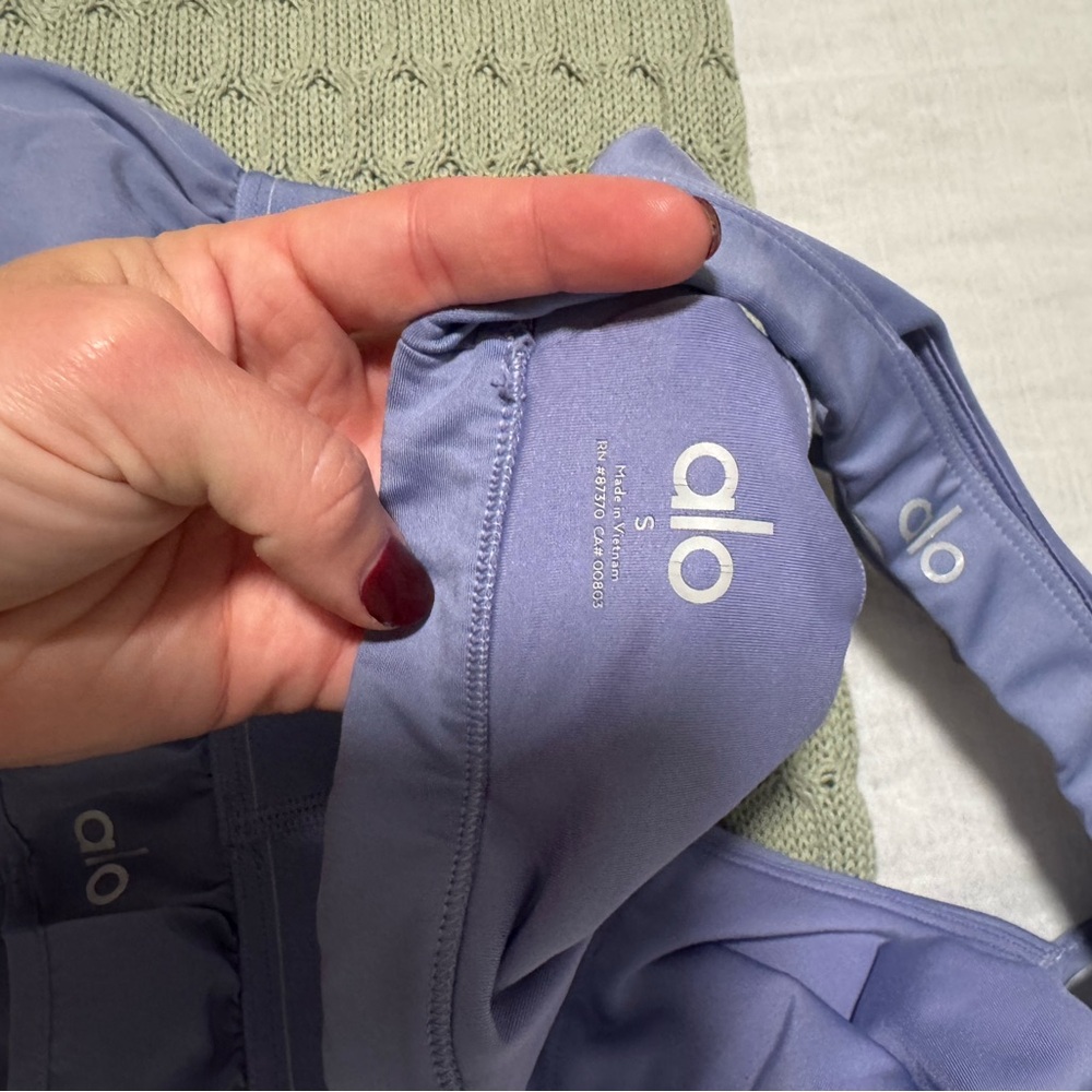 Alo Workout Set - Picture 5 of 5